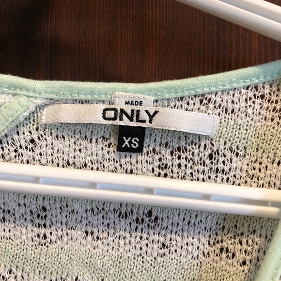 Sweater - Picture 3 of 3